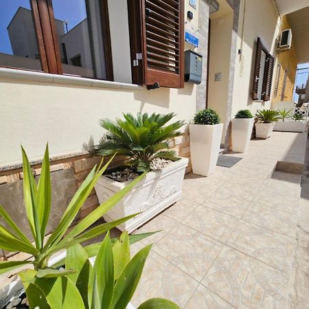 Perla del Sud - Guest House LMP Extérieur photo