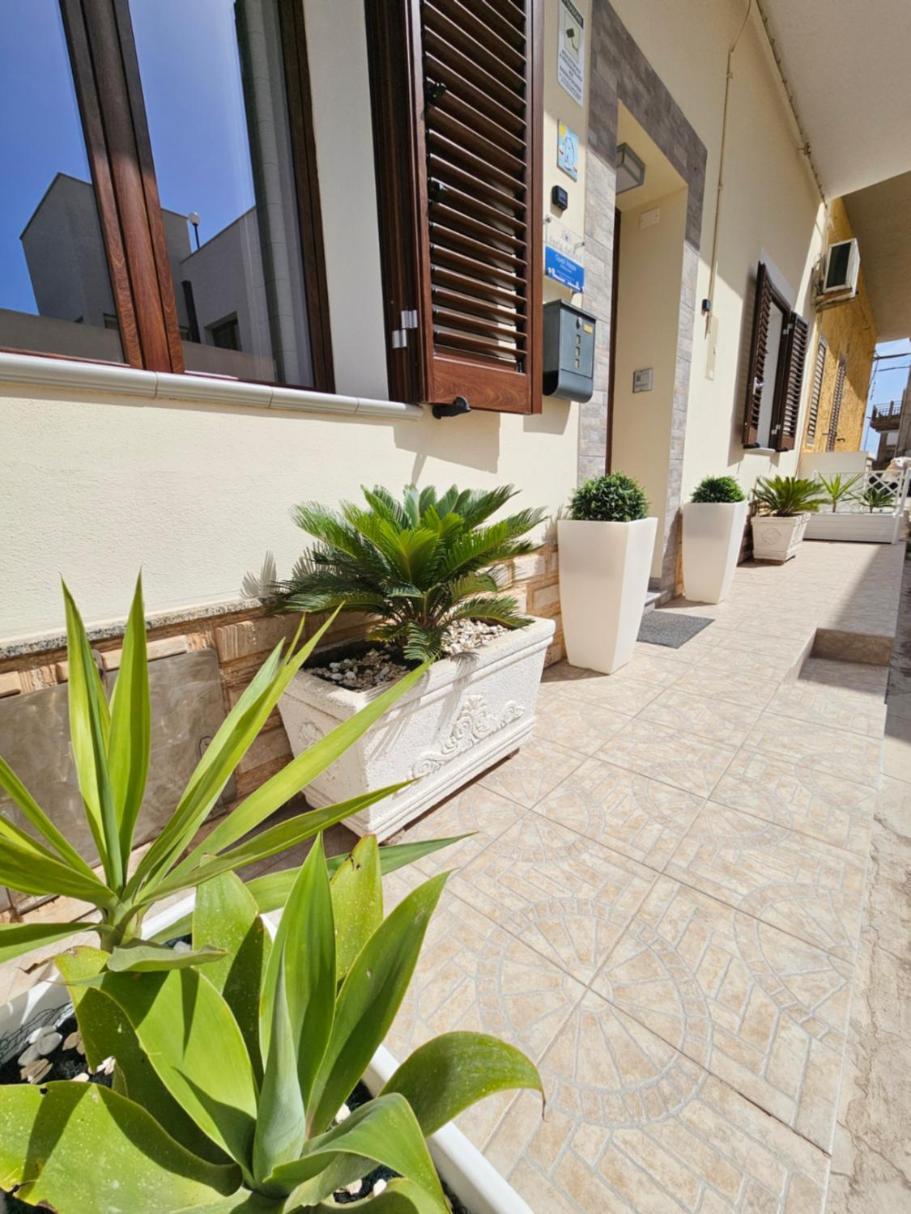 Perla del Sud - Guest House LMP Extérieur photo